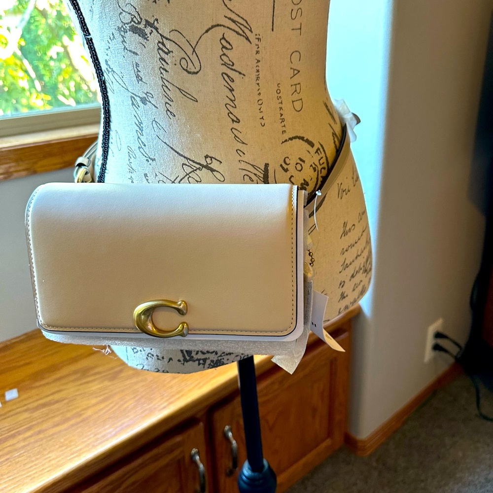 New coach belt bag super cute